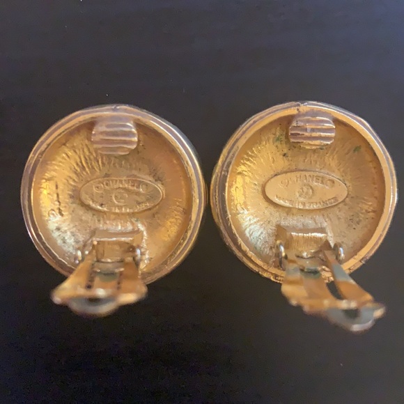 Vintage Chanel earrings - Picture 7 of 7